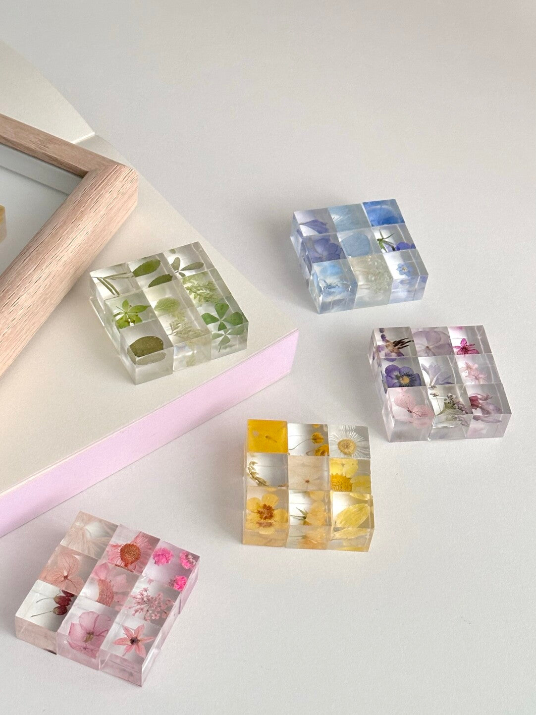 Resin Square Frame with Pressed Flowers & Dried Flower Specimen Customizable Blessing Message - My Store