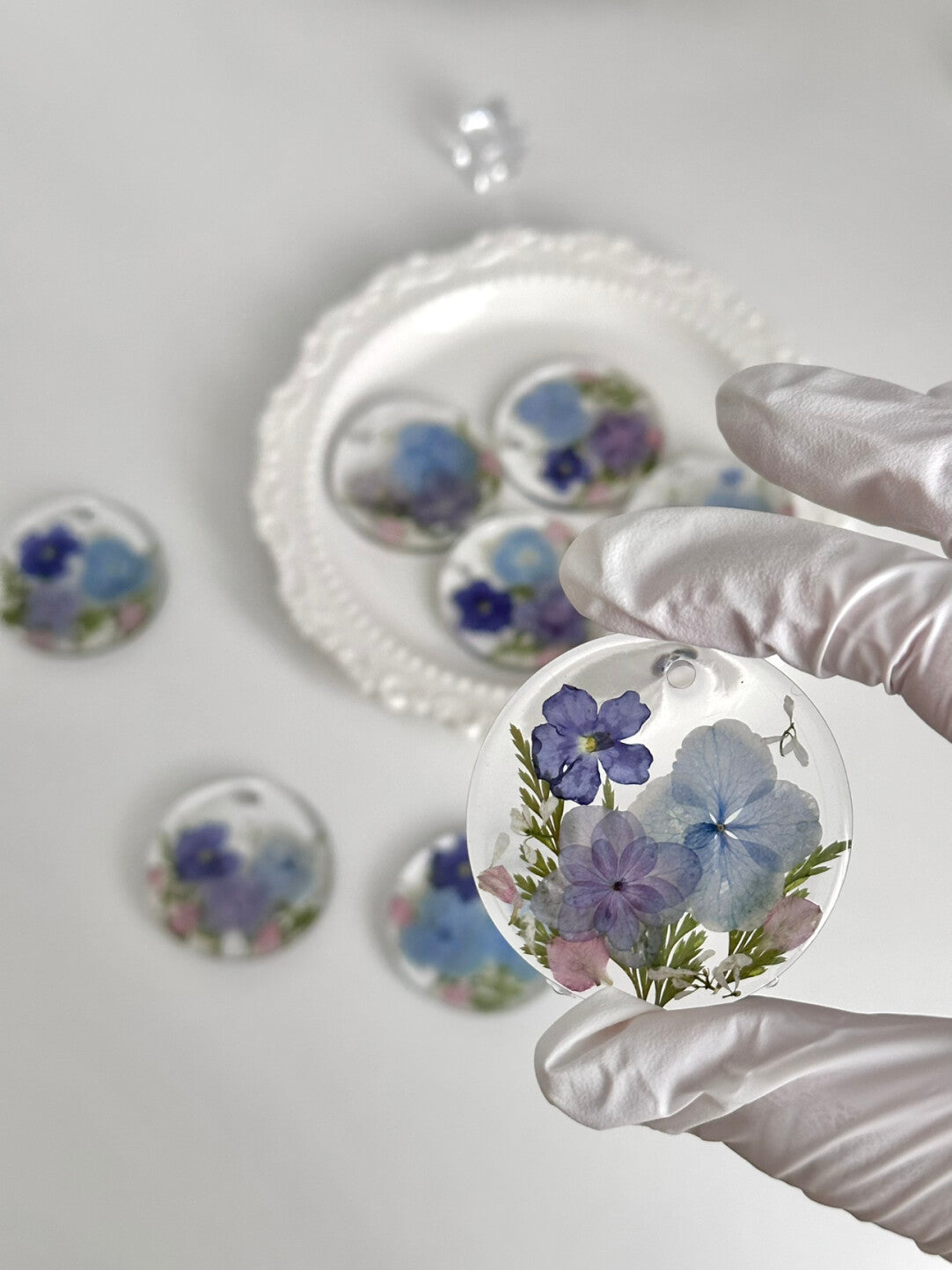 Resin Pressed Flower & Dried Flower Specimen Pendant Keychain Blossom Flower - My Store