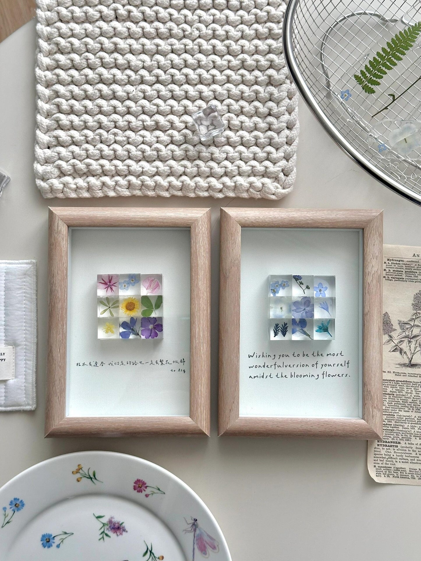 Resin Square Frame with Pressed Flowers & Dried Flower Specimen Customizable Blessing Message - My Store