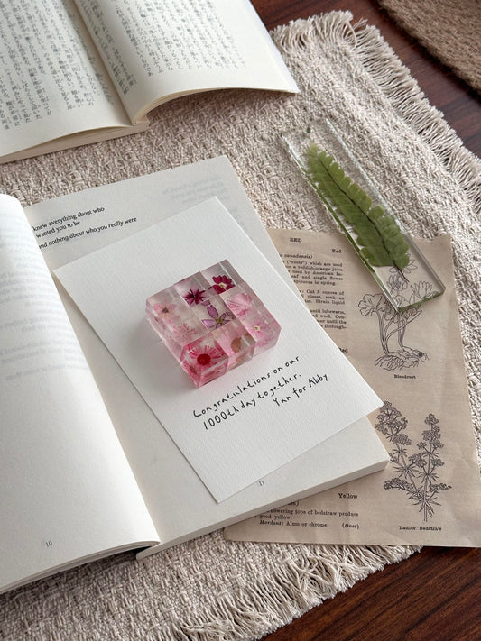 Resin Square Frame with Pressed Flowers & Dried Flower Specimen Customizable Blessing Message - My Store