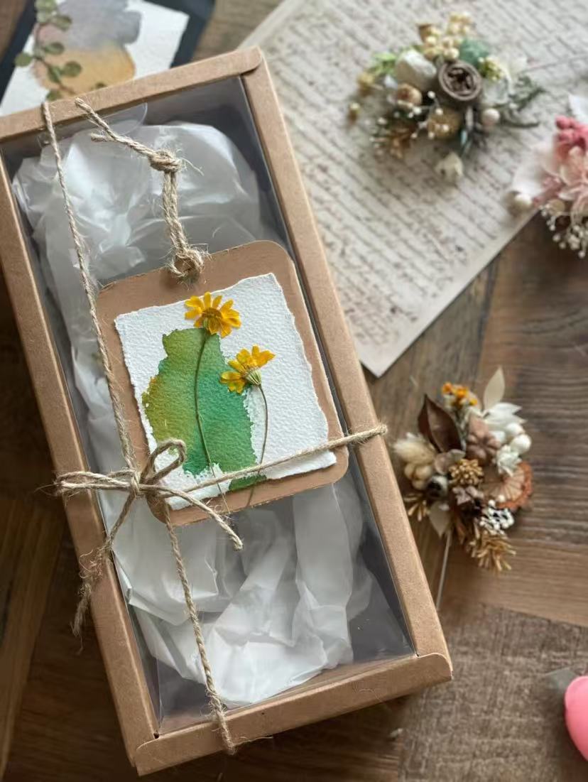 Handmade Pressed Flower Brooch with Real Dried Plants - My Store