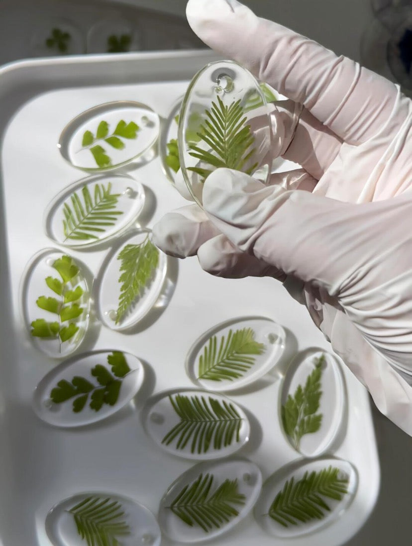 Resin Pressed Flower & Dried Flower Specimen Pendant Keychain Creative DIY Gift - My Store